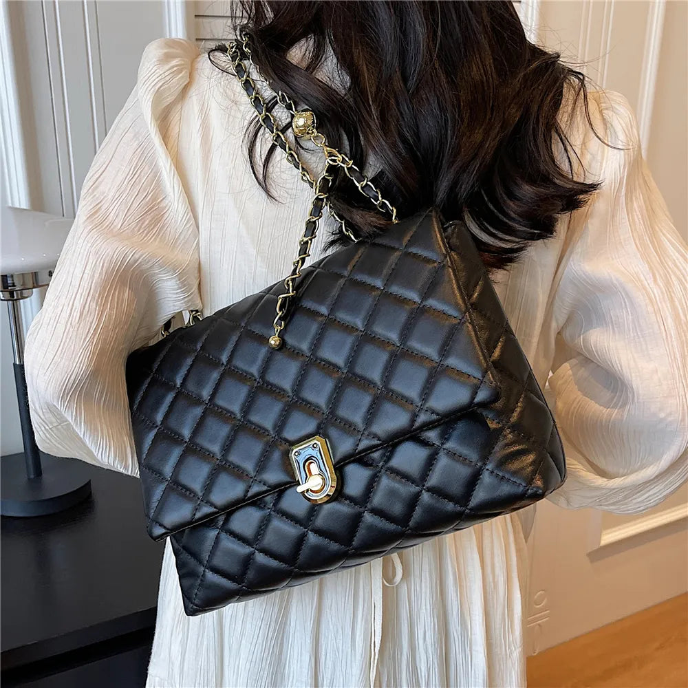 Burminsa Quilted Large Chain Shoulder Bags For Women Trend Designer Crossbody Bags PU Leather Ladies Handbags Black White